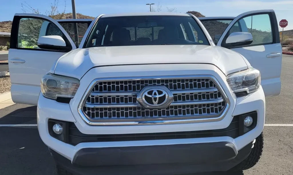 Toyota Tacoma 2016 | Golden Age King Rentals
